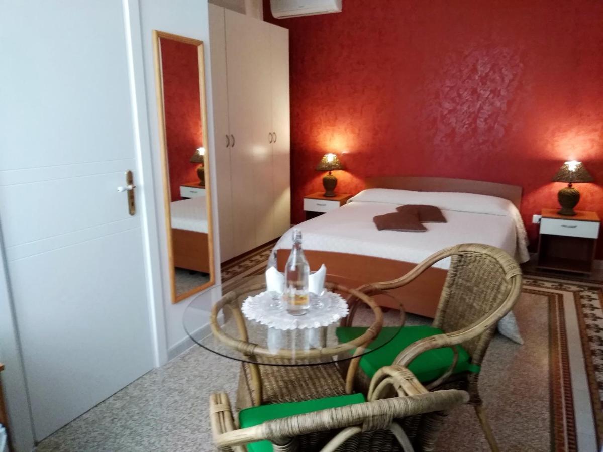 B&B Vico Vacanze Vico Del Gargano Buitenkant foto