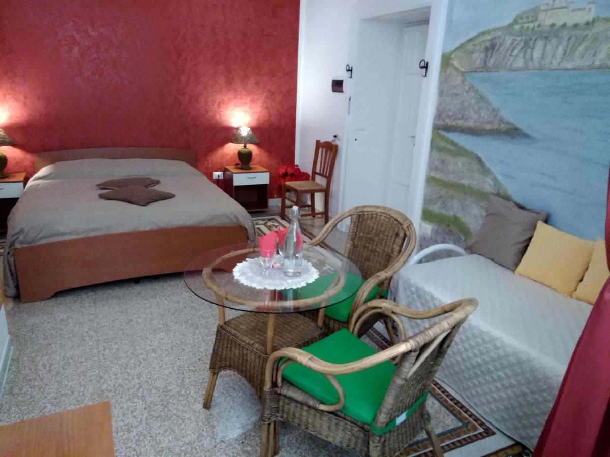 B&B Vico Vacanze Vico Del Gargano Buitenkant foto