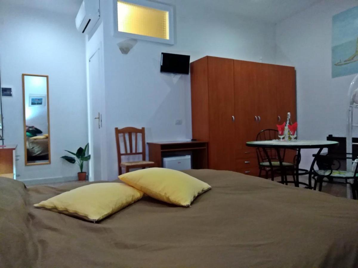 B&B Vico Vacanze Vico Del Gargano Buitenkant foto